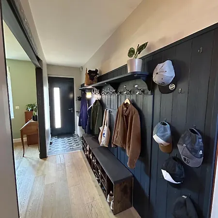 Vakantiehuis Maison De Avec Piscine, 9 Personnes