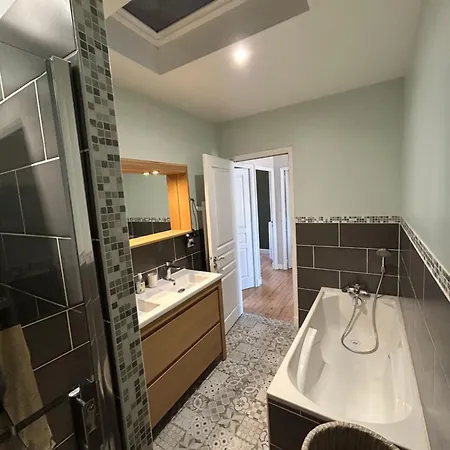 Maison De Avec Piscine, 9 Personnes *