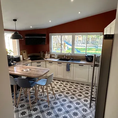 Maison De Avec Piscine, 9 Personnes Albi